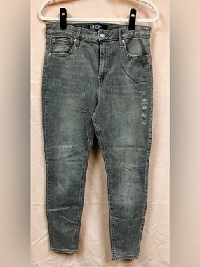 Gap Grey Washed High Rise Universal Legging Denim - Classic Straight Fit